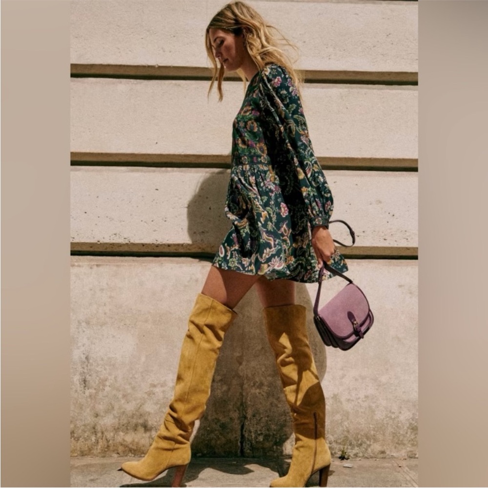 ✨Sezane Andrea Dress in Navy Arabesque Flowers